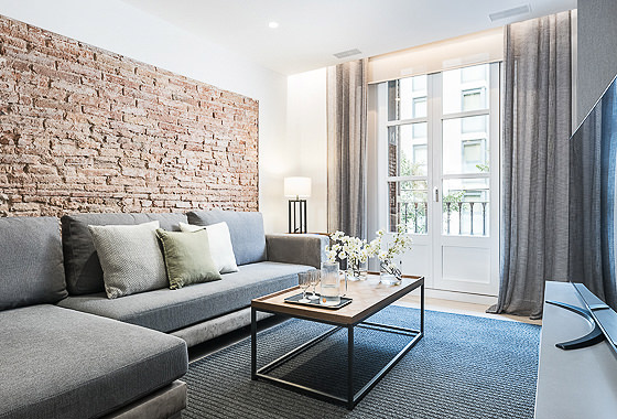 Luxury apartment rentals Barcelona - Rosselló IV