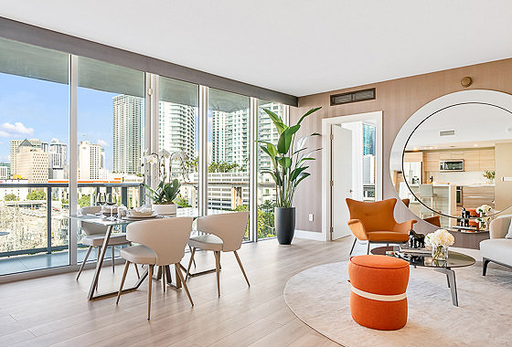 Luxury short term rentals Miami - Latitude I, 185 Southwest 7th Street,