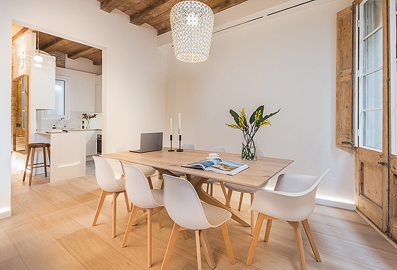 Luxury apartment rentals Barcelona - Sant Felip Neri I