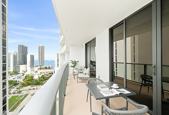 Luxury short term rentals Miami - Canvas I