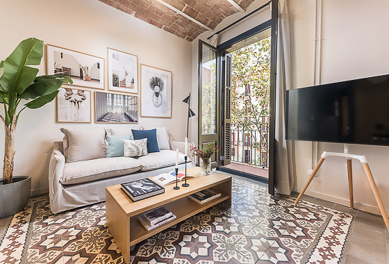 Luxury apartment rentals Barcelona - Avenida Gaudí VI