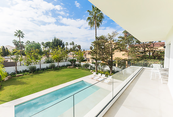 TERRACE Villa Guadalmar I