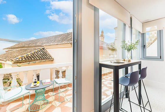 LIVING ROOM Picasso III 