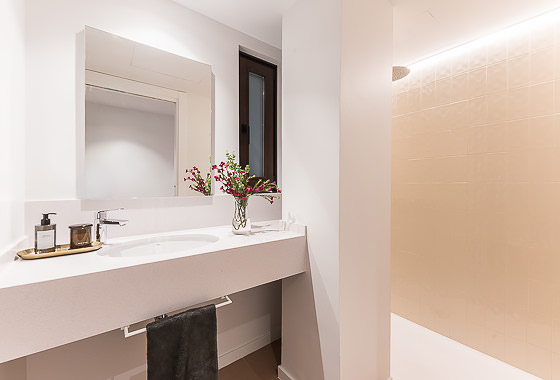 BATHROOMS Oasis Rambla XV