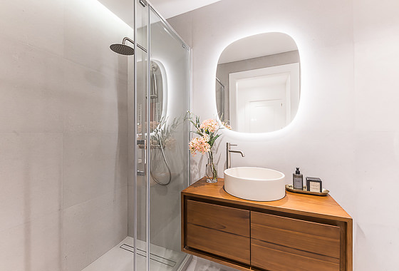 BATHROOMS Claudio Coello XLV