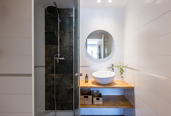 BATHROOMS Victoria XXVII