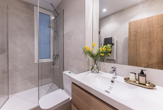 BATHROOMS Doctor Castelo LXII