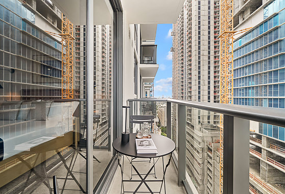 TERRACE The Crosby ID0040