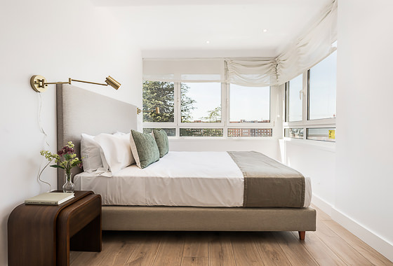 BEDROOMS Julian Romea I