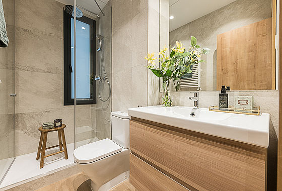 BATHROOMS Doctor Castelo LXIII