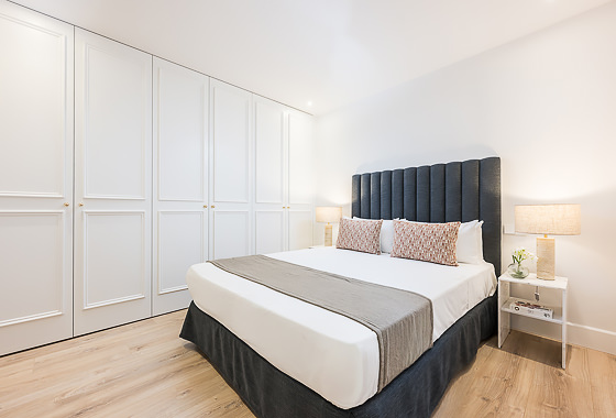 BEDROOMS Plaza de Oriente I