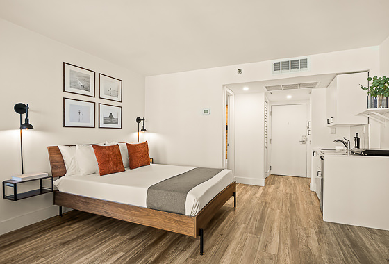 BEDROOMS Marco Polo Beach Resort ID0044