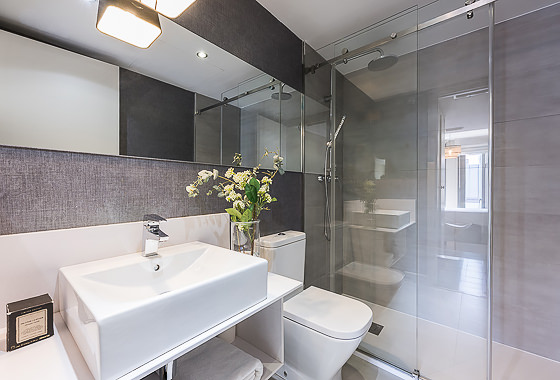 BATHROOMS Fuencarral V